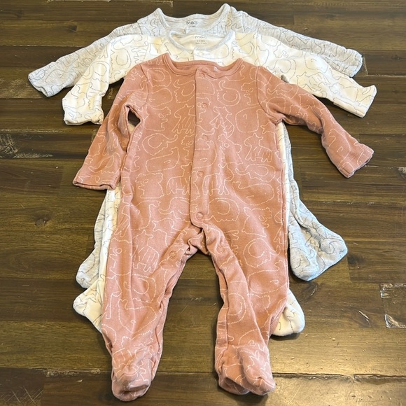 Marks & Spencer Other - M&S Marks & Spencer Bundle Button Footsie One Piece Neutral Baby 3-6 months